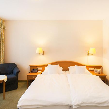 Landgasthof Hotel Hirsch Loßburg Buitenkant foto