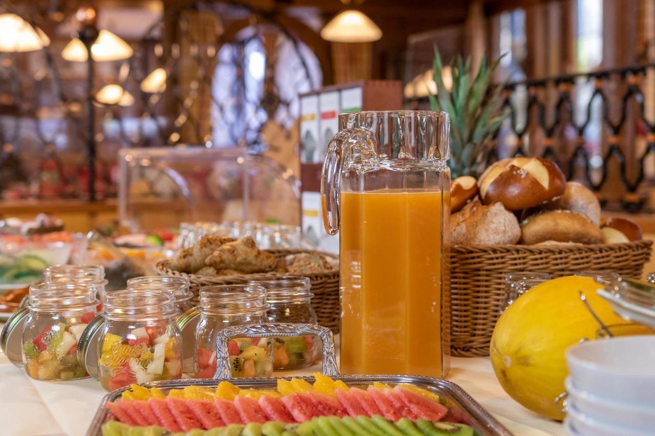 Landgasthof Hotel Hirsch Loßburg Buitenkant foto