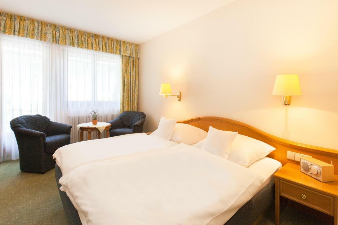Landgasthof Hotel Hirsch Loßburg Buitenkant foto